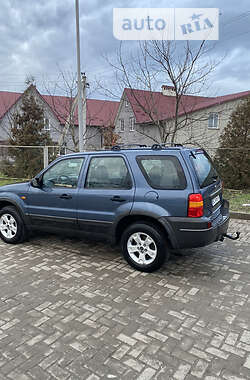 Внедорожник / Кроссовер Ford Maverick 2004 в 