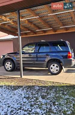 Позашляховик / Кросовер Ford Maverick 2003 в Чернівцях