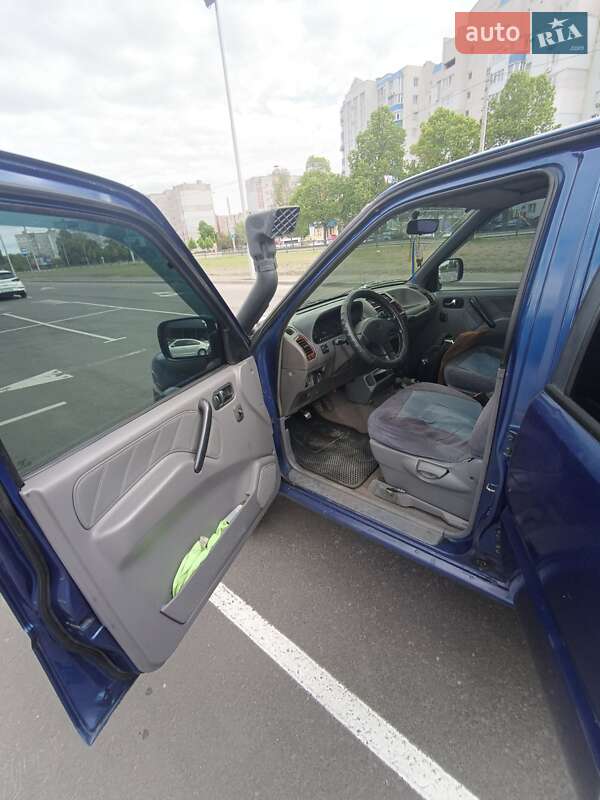 Внедорожник / Кроссовер Ford Maverick 1996 в Чернигове