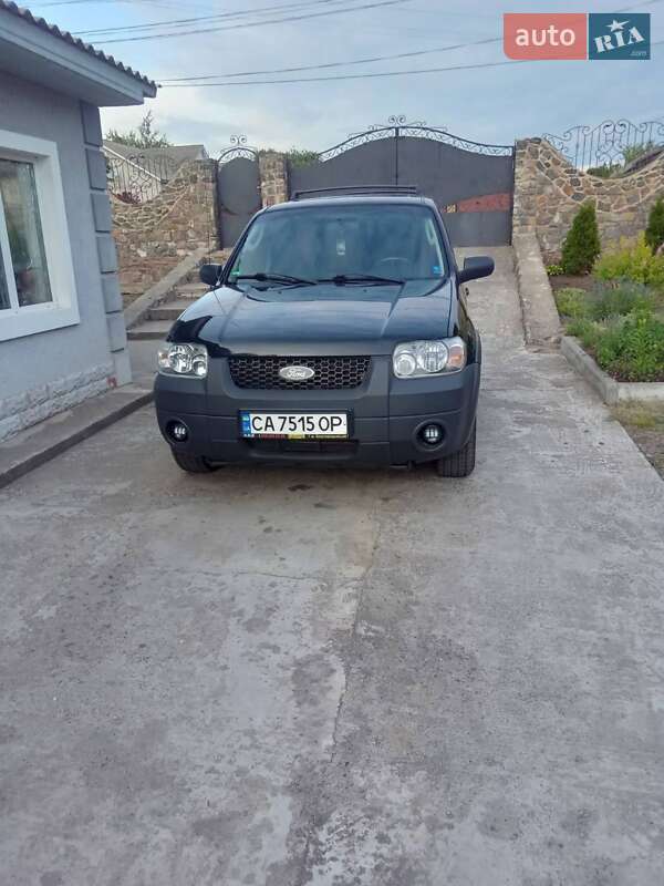 Внедорожник / Кроссовер Ford Maverick 2006 в Благовещенском