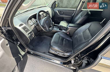 Внедорожник / Кроссовер Ford Maverick 2005 в 