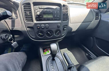 Внедорожник / Кроссовер Ford Maverick 2005 в 