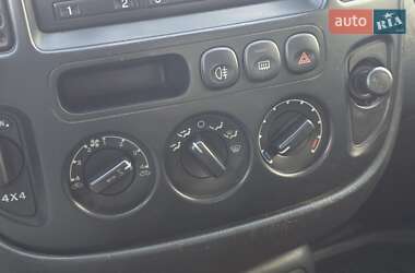 Внедорожник / Кроссовер Ford Maverick 2003 в 
