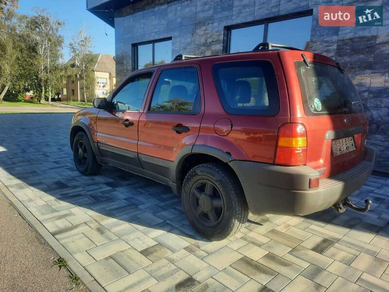 Внедорожник / Кроссовер Ford Maverick 2003 в Костополе