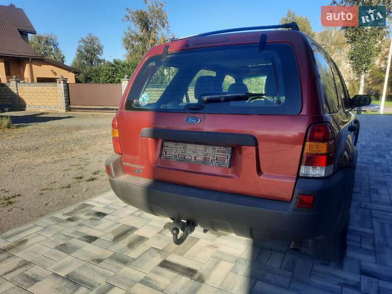 Внедорожник / Кроссовер Ford Maverick 2003 в Костополе