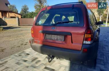 Внедорожник / Кроссовер Ford Maverick 2003 в 