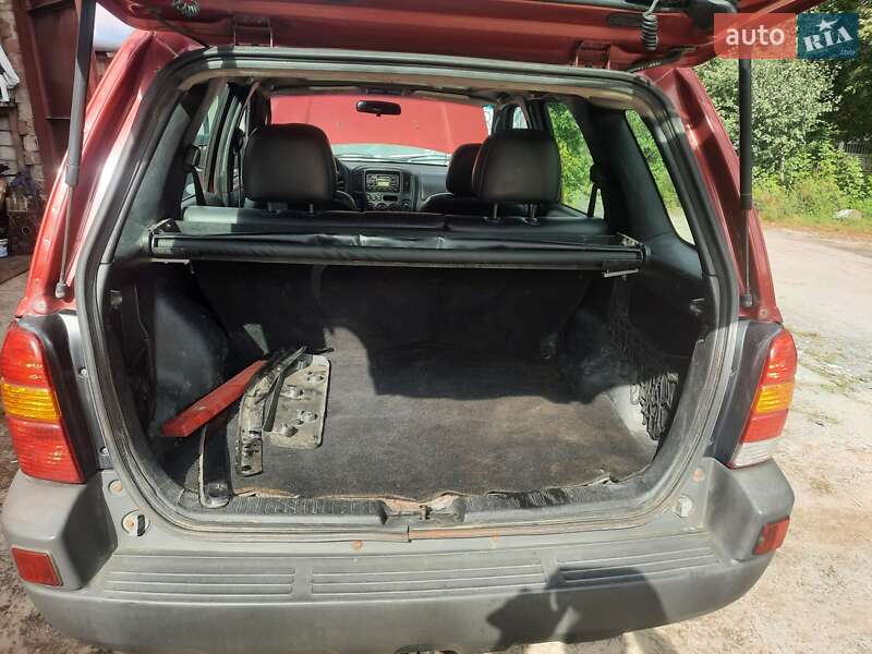Внедорожник / Кроссовер Ford Maverick 2003 в Костополе
