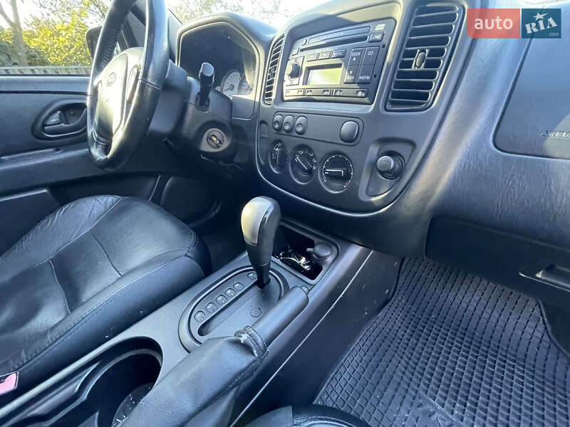 Внедорожник / Кроссовер Ford Maverick 2005 в Долине