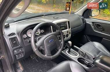 Внедорожник / Кроссовер Ford Maverick 2005 в 