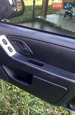 Позашляховик / Кросовер Ford Maverick 2005 в Калуші