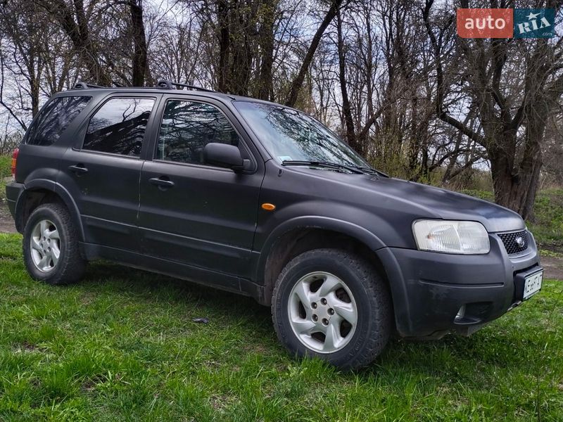 Внедорожник / Кроссовер Ford Maverick 2002 в Магдалиновке