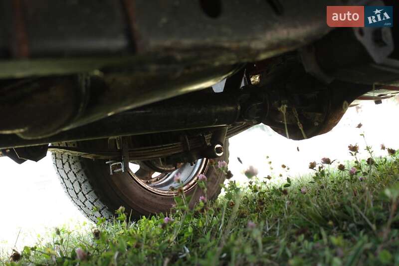 Седан Ford Model 48 1935 в Львове