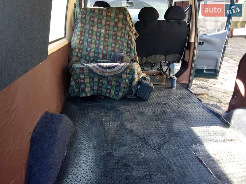 Минивэн Ford Model T 1998 в Умани