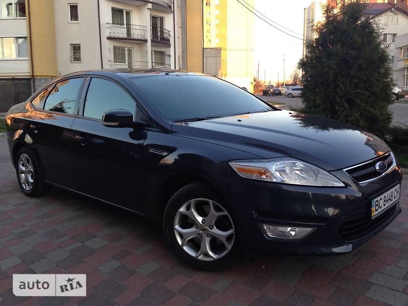 Седан Ford Mondeo 2011 в Львове