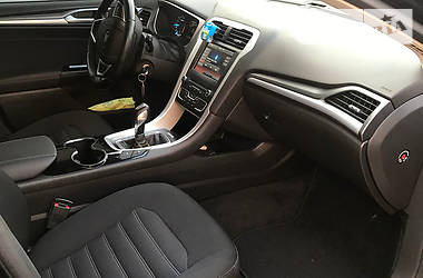 Хетчбек Ford Mondeo 2015 в 