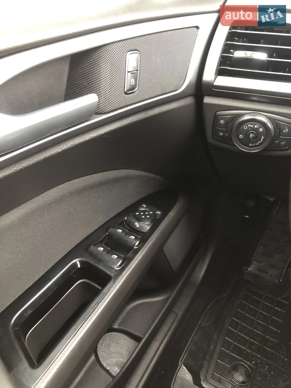 2014 Ford Mondeo - мініатюра 55