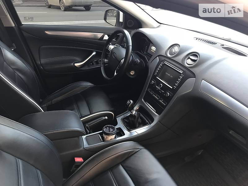 Універсал Ford Mondeo 2014 в Миколаєві