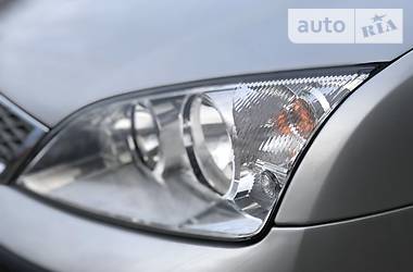 Хетчбек Ford Mondeo 2006 в 