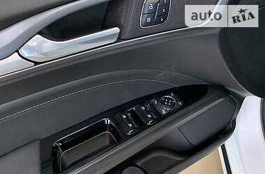 Ліфтбек Ford Mondeo 2015 в 