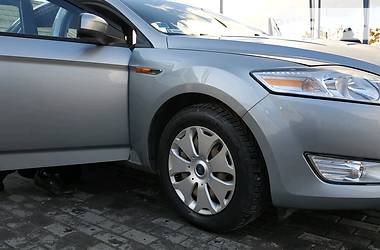 Ліфтбек Ford Mondeo 2010 в 
