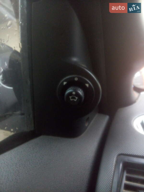 Седан Ford Mondeo 2002 в Сокале