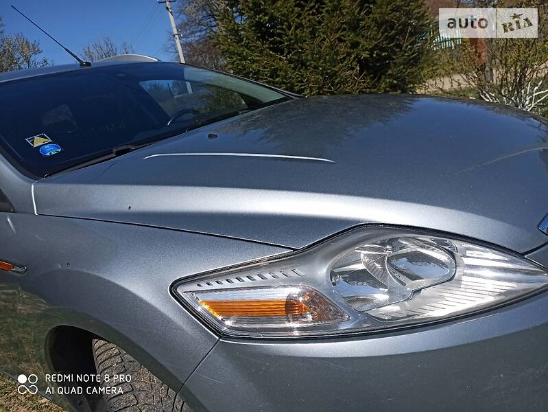 Седан Ford Mondeo 2010 в Дрогобичі