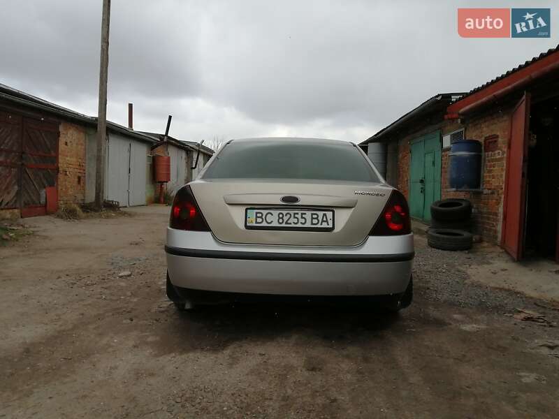 Седан Ford Mondeo 2002 в Сокале