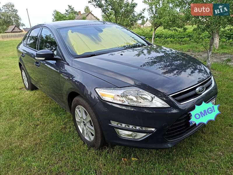 Лифтбек Ford Mondeo 2012 в 