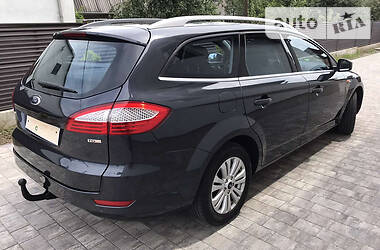 Універсал Ford Mondeo 2010 в 