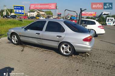 Лифтбек Ford Mondeo 1995 в Самборе