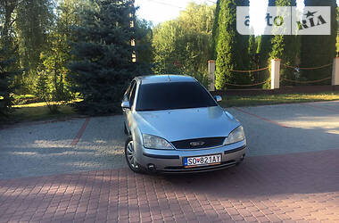 Хэтчбек Ford Mondeo 2003 в Сваляве