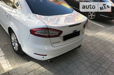 Седан Ford Mondeo 2011 в Львове