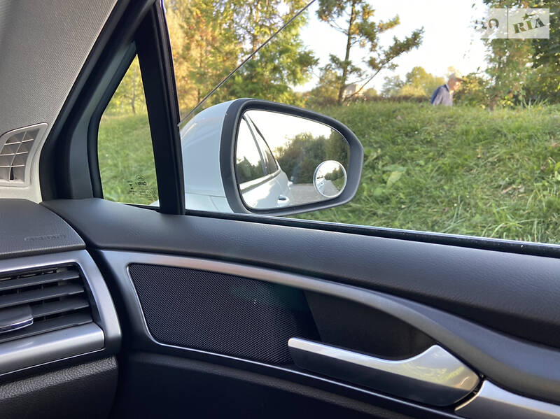 Лифтбек Ford Mondeo 2017 в Черновцах фото 11 Лифтбек Ford Mondeo 2017 в Черновцах