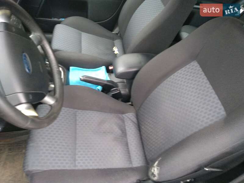 Седан Ford Mondeo 2006 в Южноукраїнську
