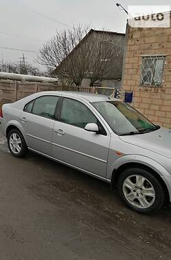 Хэтчбек Ford Mondeo 2001 в Лозовой