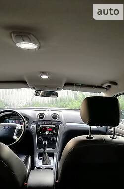 Універсал Ford Mondeo 2010 в 