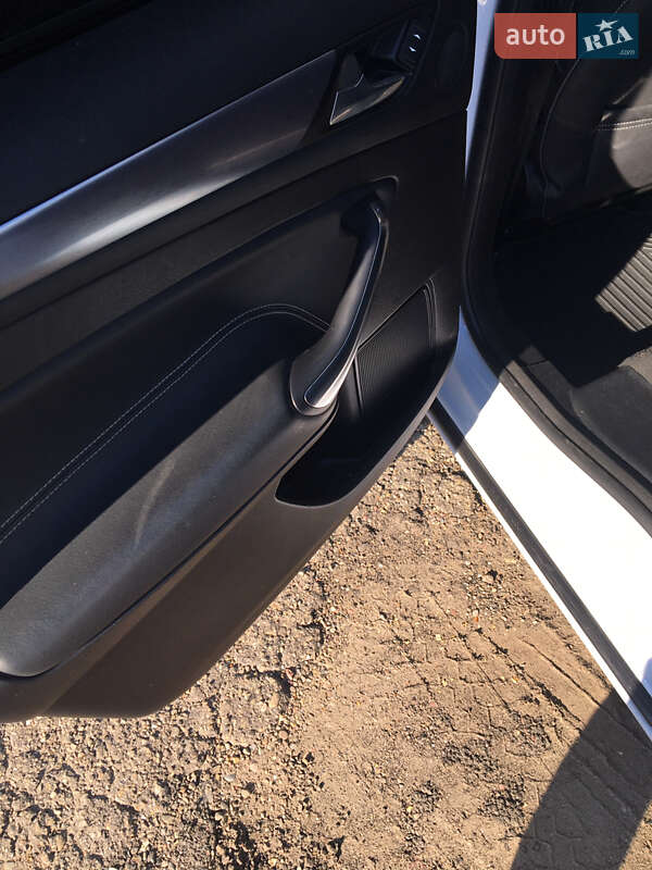 Универсал Ford Mondeo 2011 в Новом Роздоле