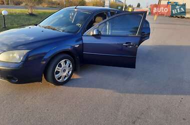 Хетчбек Ford Mondeo 2002 в 