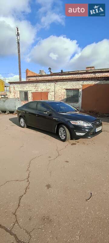 Лифтбек Ford Mondeo 2011 в Чернигове