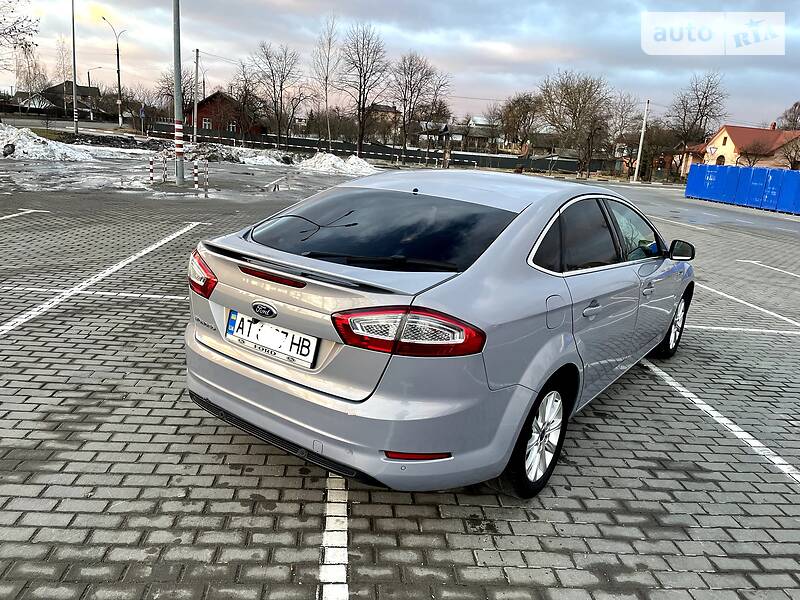 Седан Ford Mondeo 2014 в Коломые