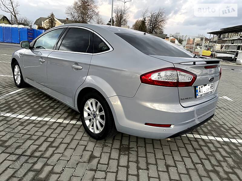 Седан Ford Mondeo 2014 в Коломые
