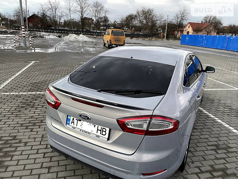 Седан Ford Mondeo 2014 в Коломые