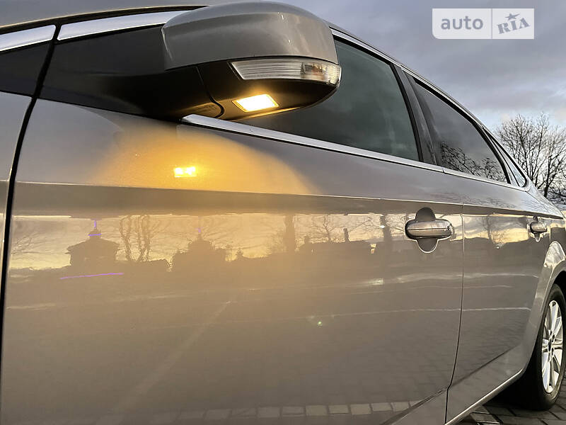 Седан Ford Mondeo 2014 в Коломые