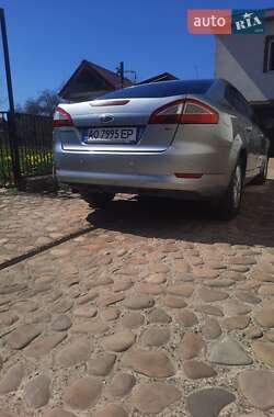 Седан Ford Mondeo 2007 в Хусті