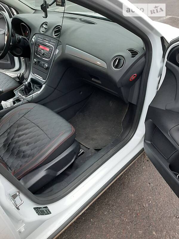 Седан Ford Mondeo 2013 в Киеве фото 6 Седан Ford Mondeo 2013 в Киеве
