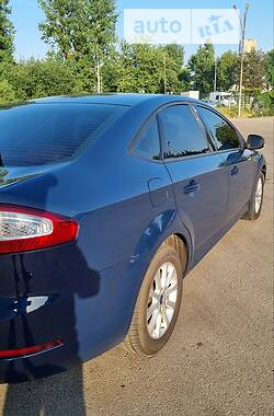 Седан Ford Mondeo 2011 в Львове