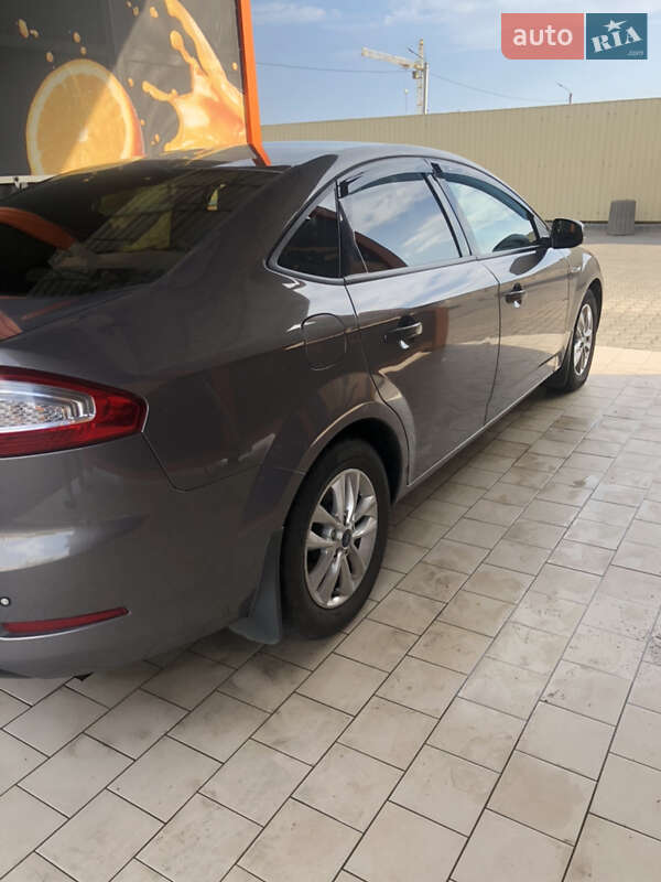 Седан Ford Mondeo 2012 в Одессе