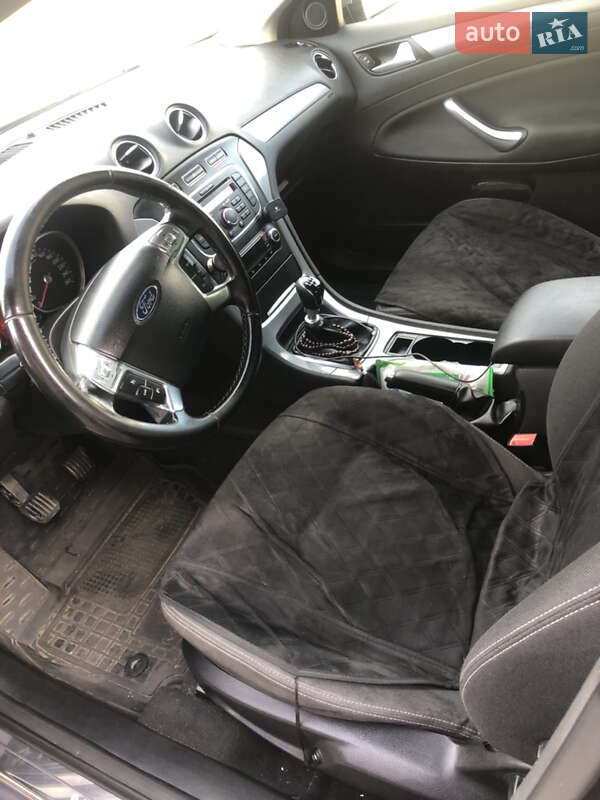 Седан Ford Mondeo 2012 в Одессе