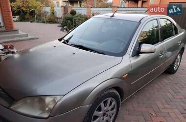 Лифтбек Ford Mondeo 2001 в 