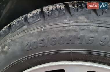 Лифтбек Ford Mondeo 2001 в 